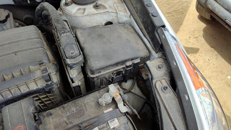 2011-2014 Hyundai Sonata Engine Fuse Box
