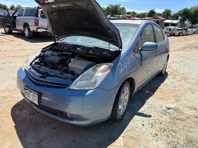 2004-2009 Toyota Prius Strut Assembly LH