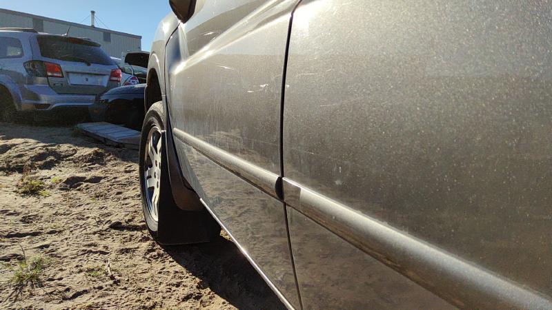 2004-2011 Mitsubishi Endeavor Front Door LH