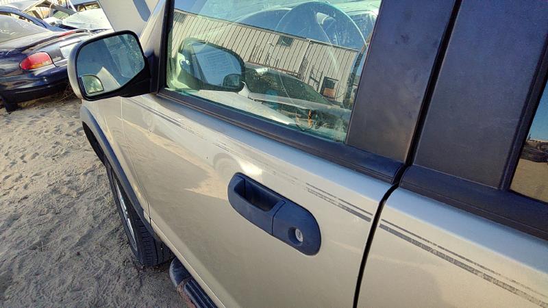 2002-2005 Explorer Front Door LH