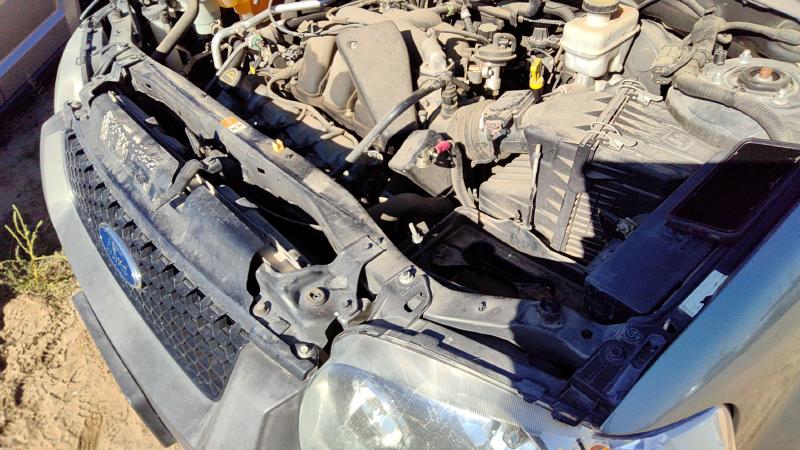 2001-2007 Ford Escape Radiator Support