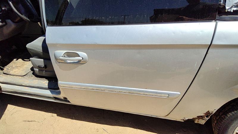 2001-2007 Chrysler Town & Country Rear Door LH