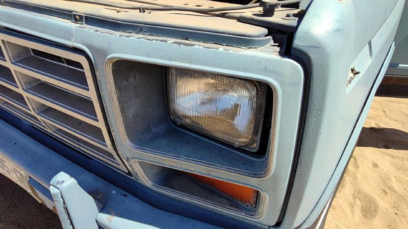 1980-1986 Ford Pickup F150 Series Headlight Door LH