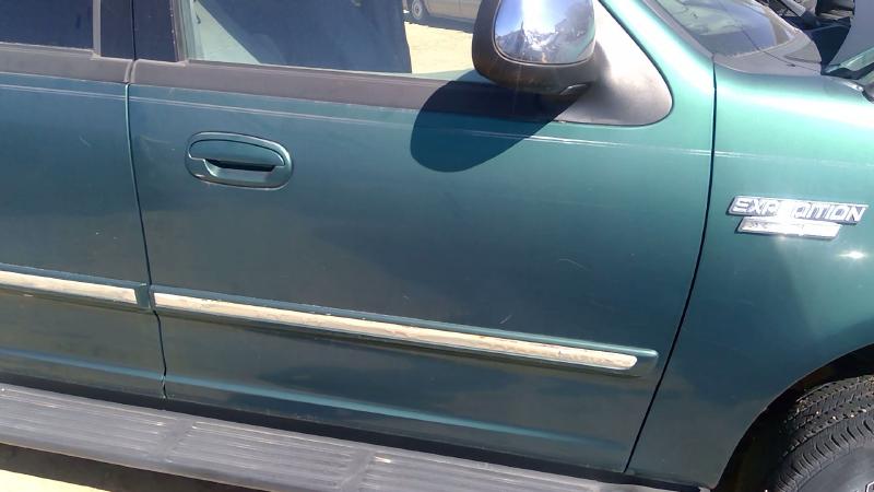 1997-2002 Ford Expedition Front Door RH