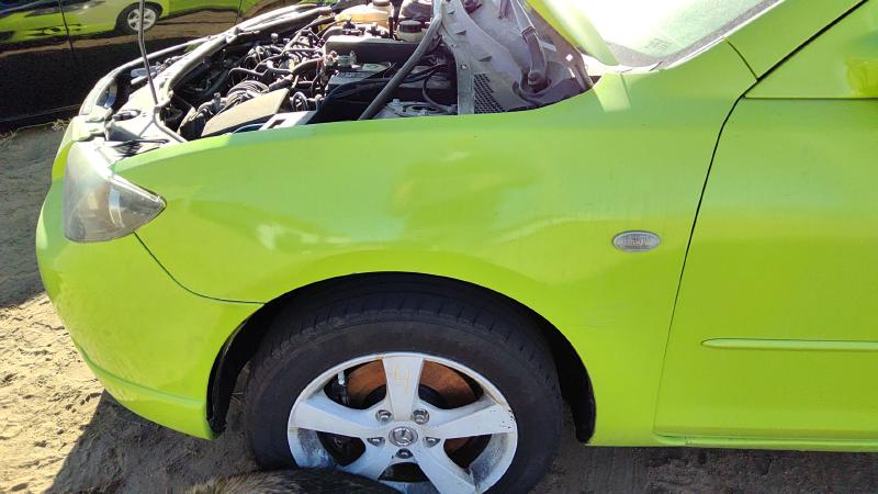2004-2009 Mazda 3 Fender LH