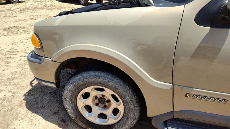 1998-2003 Lincoln Navigator Fender LH