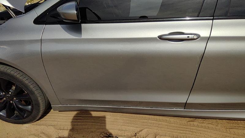 2015-2017 Chrysler 200 Front Door LH