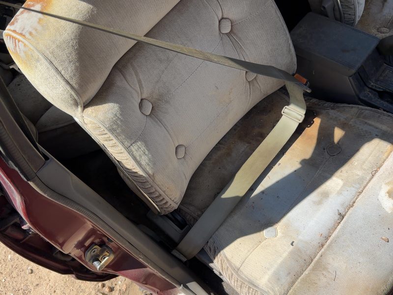 1987 Nissan Maxima Front Seat Belt RH