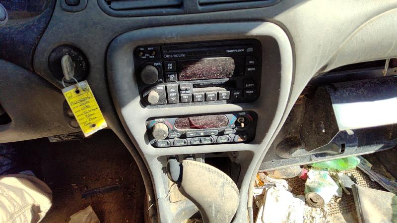 1998-2001 Oldsmobile Intrigue Dash Panel