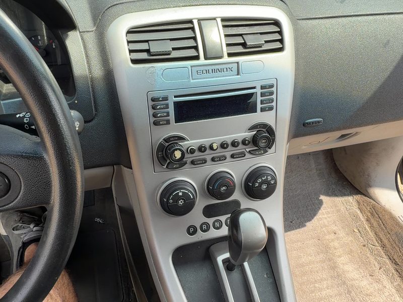 2006 Chevrolet Equinox Dash Panel