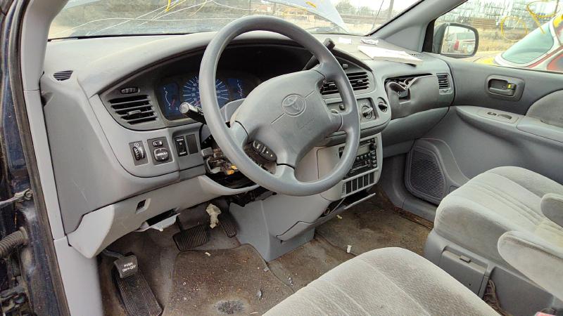 1998-2003 Toyota Sienna Hood