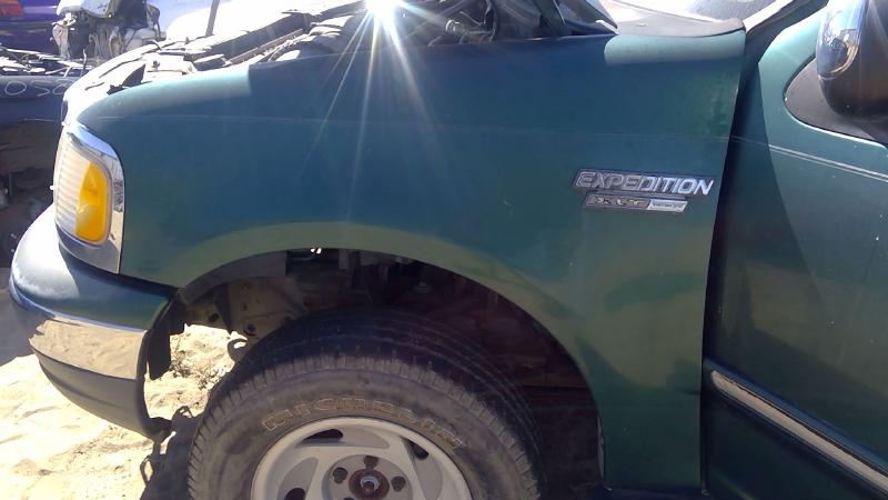 1997-2004 Ford Expedition Fender LH
