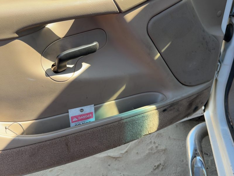 2004-2007 Chevrolet 2500 Silverado Pickup Front Door Trim Panel LH