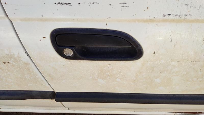 1998 Subaru Legacy/ Outback Outside Door Handle RH