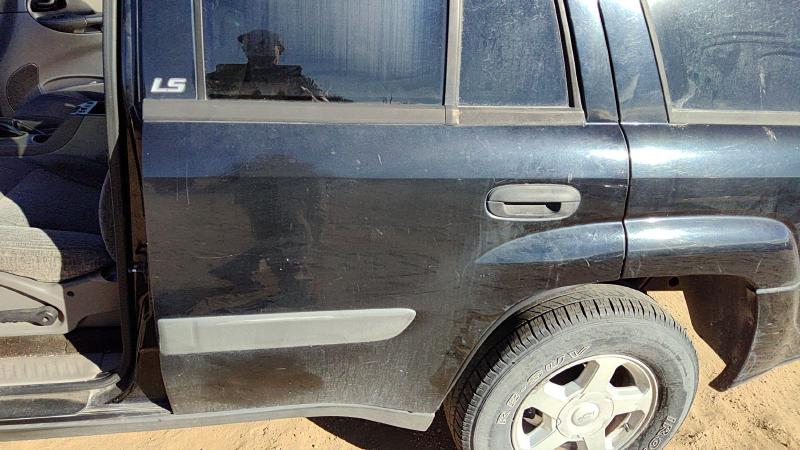 2002-2004 Chevrolet Trail Blazer (113 W.b.) Rear Door LH