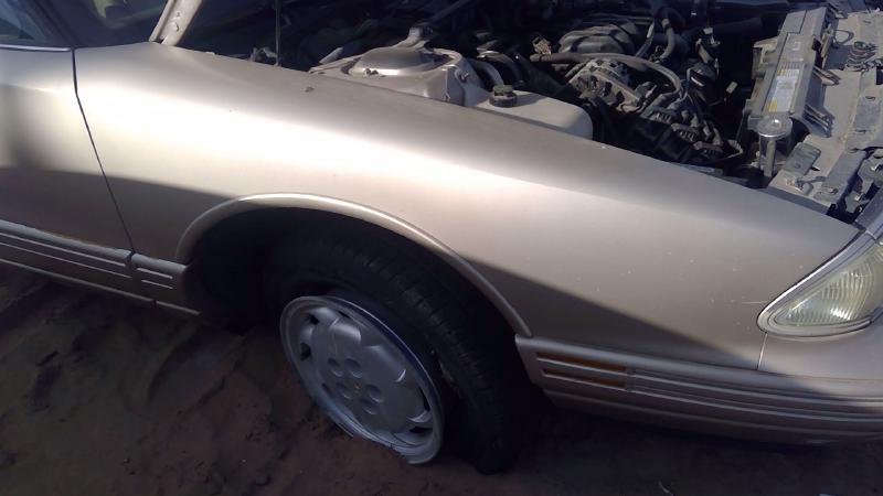 1992-1998 Oldsmobile Eighty-eight (80 & Up) Fender RH