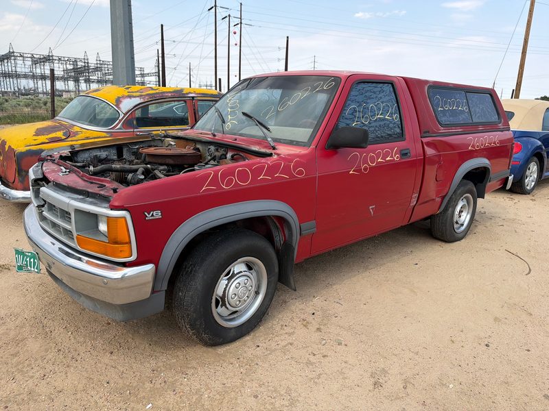 1991 Dodge Dakota (mid-size) Rear Knuckle/Stub Axle LH