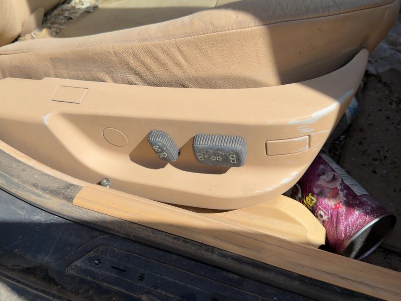 2001 BMW 530i Seat Track RH