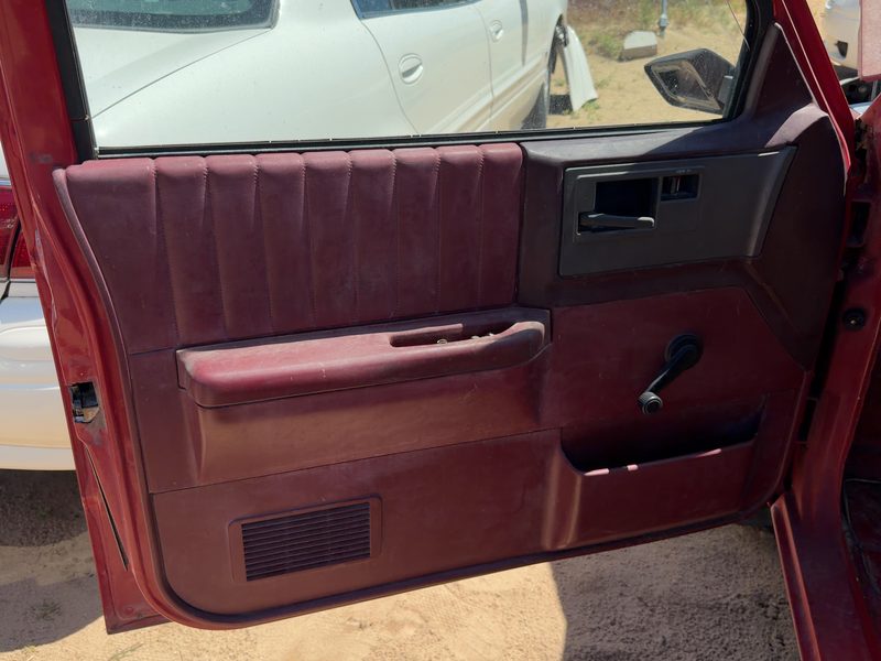 1990 S10/s15/sonoma Pickup Front Door Trim Panel LH