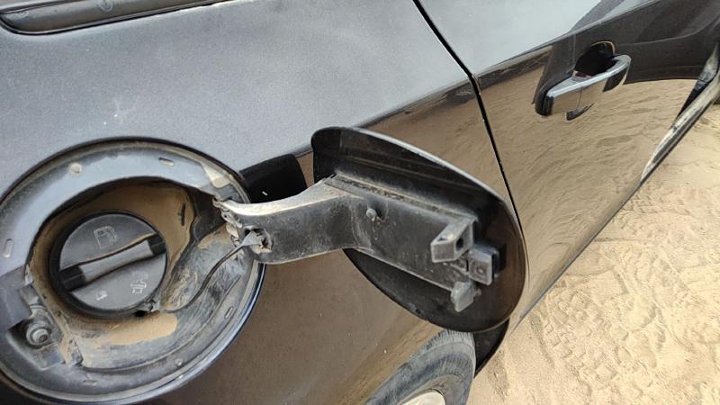 2011-2016 Chevrolet Cruze Fuel Tank Door