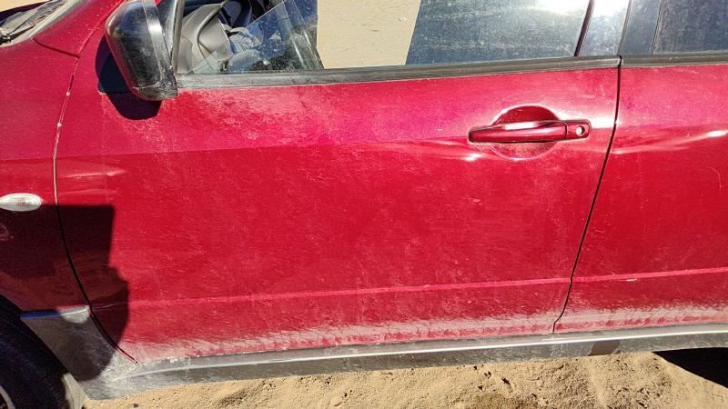 2003-2004 Mitsubishi Outlander Front Door LH