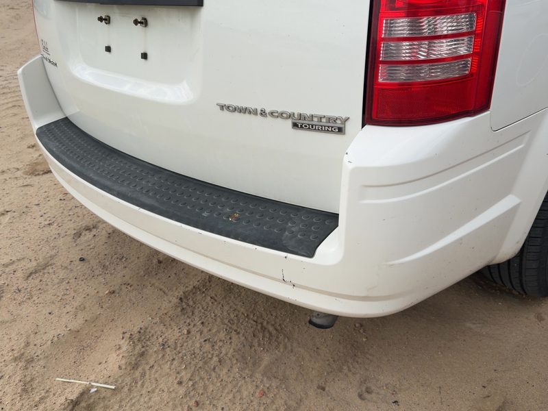 2008-2010 Chrysler Town & Country Rear Bumper Assembly