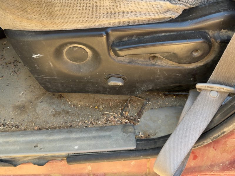 2003 Chevrolet Venture Seat Track LH