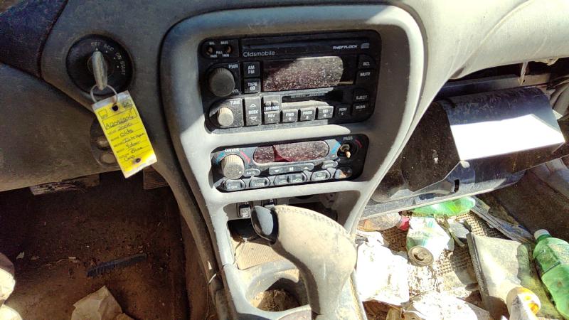 1998-2001 Oldsmobile Intrigue Dash Panel