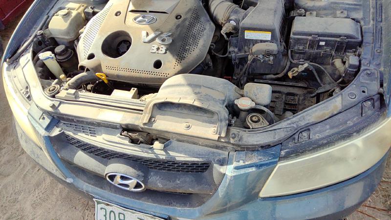 2006-2008 Hyundai Sonata Radiator Support