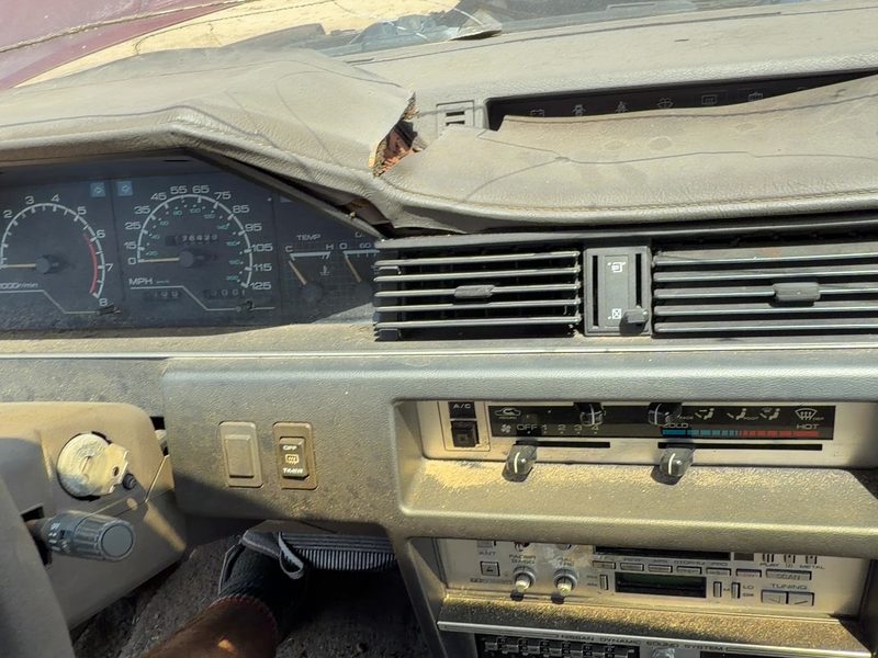 1987-1988 Nissan Maxima Dash Panel