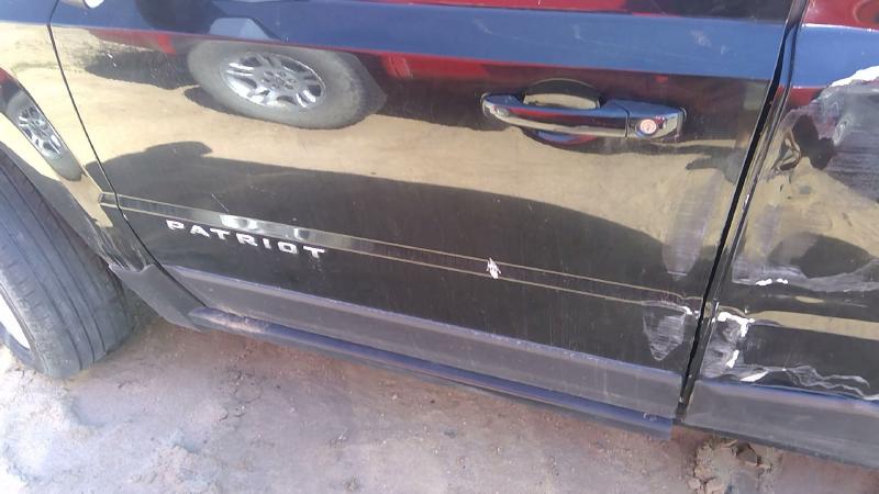 2011-2017 Jeep Patriot Front Door LH