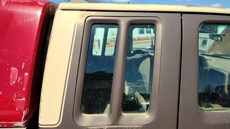 1988 Ford Pickup F150 Series Quarter Panel Moulding RH