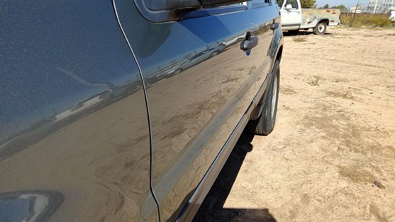 2005-2007 Ford Escape Front Door LH