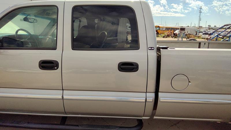 2000-2007 GMC Sierra 2500 Pickup Rear Door LH