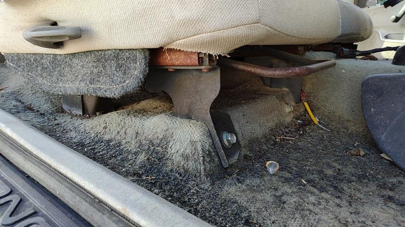 1998 Ford Ranger (small Truck) Seat Track