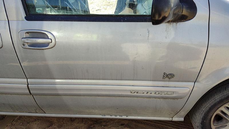 1997-2004 Chevrolet Venture Front Door RH