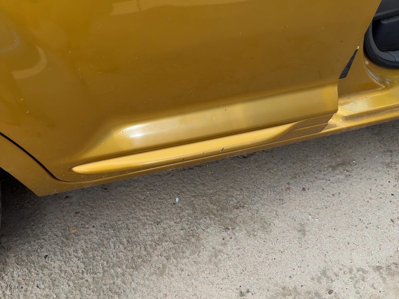 2002-2005 Pt Cruiser Rear Door Moulding RH
