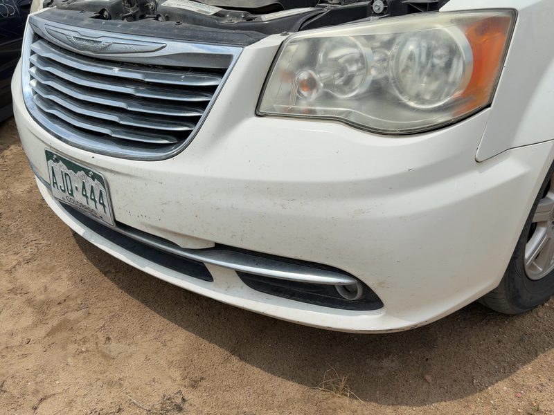 2011-2016 Chrysler Town & Country Front Bumper Assy.