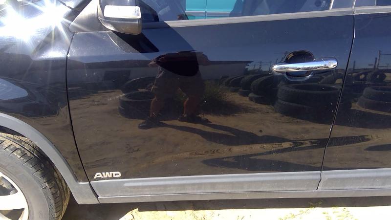 2011-2015 Kia Sorento Front Door LH