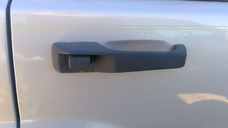 1994 Jeep Grand Cherokee Outside Door Handle RH