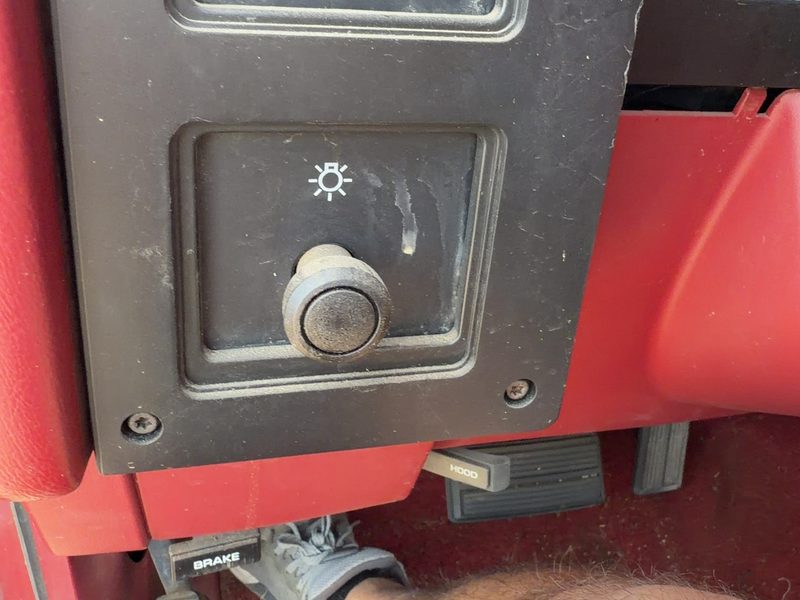 1985-1999 Dodge Dakota (mid-size) Headlight Switch (Dash Mtd)