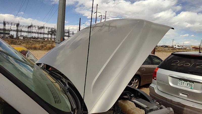 2001-2002 Chevrolet 2500 Silverado Pickup Hood