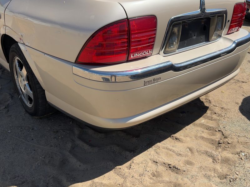 2000-2002 Lincoln LS Rear Bumper Assembly
