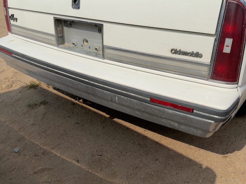 1985-1990 Oldsmobile Ninety-eight (80 & Up) Rear Bumper Assembly