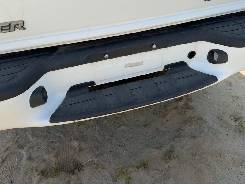 1998-2005 Blazer S10/jimmy S15 Rear Bumper Assembly