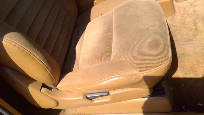 1993 Dodge Dakota (mid-size) Seat Track