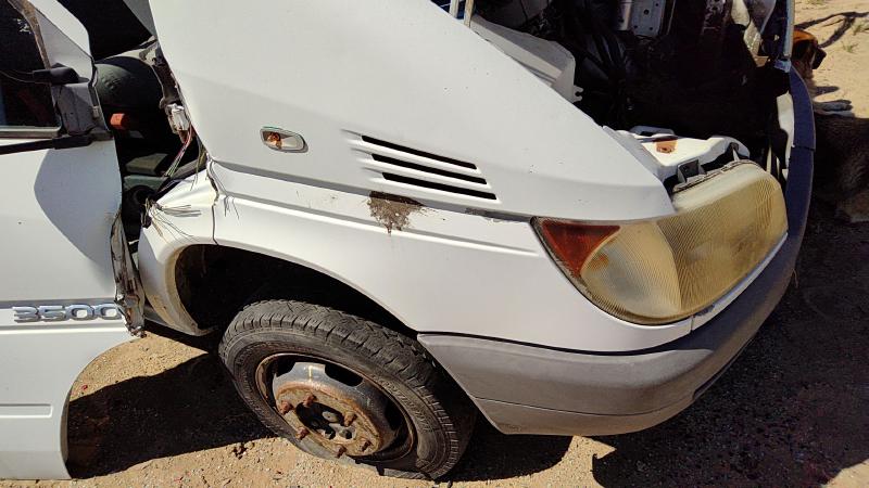 2002-2006 Dodge Van (sprinter 3500) Fender RH