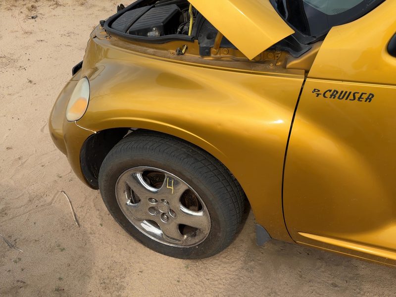 2001-2005 Pt Cruiser Fender LH