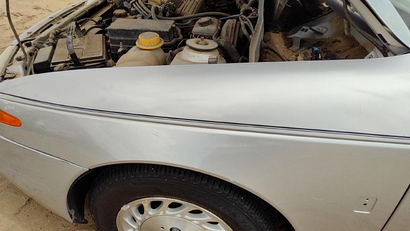 2000-2002 Saturn L Series Fender LH