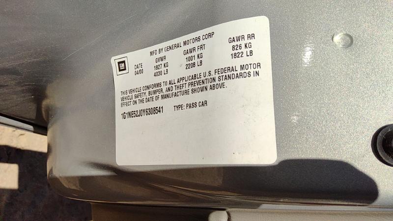 1997-2005 Malibu Front Door Regulator RH